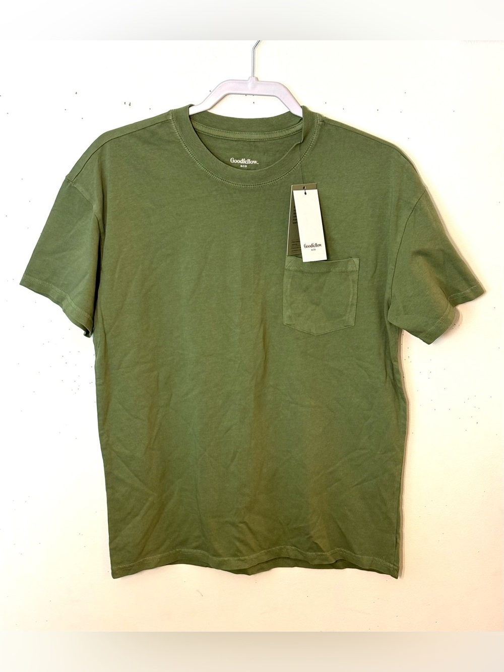 Goodfellow & Co Olive Green Pocket Tee - Men's Casual Shirt. Size M. NWT.